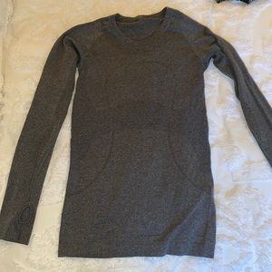 Grey LuLu Lemon Thermal with thumb holes